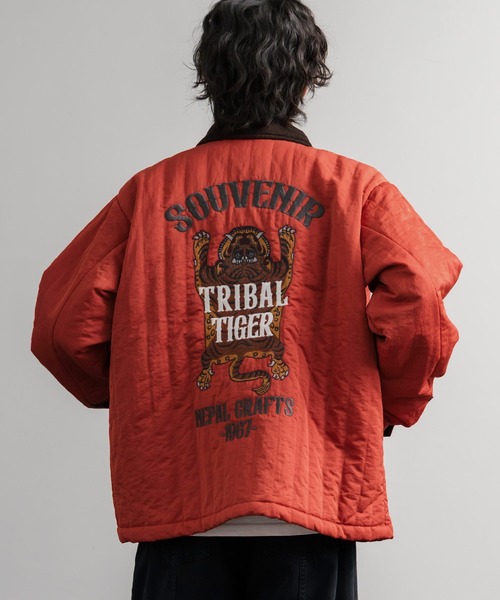 KRIFF MAYER（クリフメイヤー）の「KRIFF MAYER クリフメイヤー スーベニア刺繍キルトコーチジャケット/ナイロンキルティングブルゾン 2515104（ナイロンジャケット・メンズ・ダークブラウン/レンガ/ベージュ/マスタード/セージグリーン/ブラック・M/L/XL）」の6枚目の写真