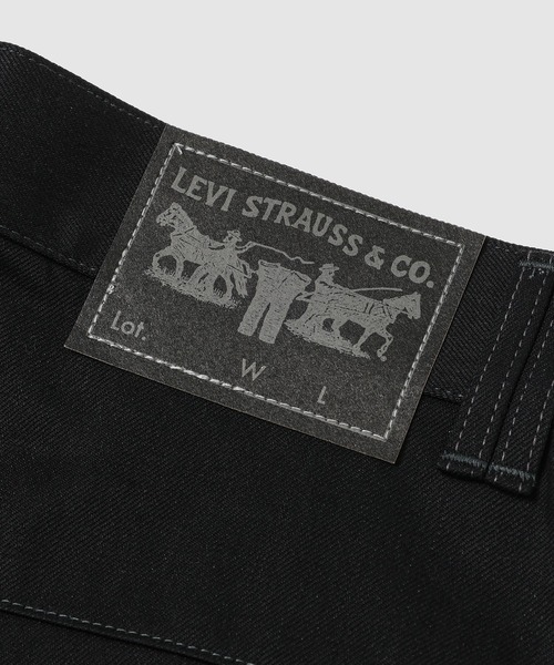 eYe JUNYA WATANABE MAN(アイジュンヤワタナベマン)の「『Levi's』 W-NAME HALF DENIM PANTS(デニムパンツ・メンズ・ブラック・L/M/S/XS)」の7枚目の写真