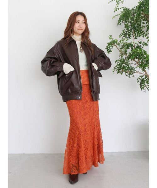 Ungrid(アングリッド)の「シアーベロアハイネックロングスリーブTee(Tシャツ/カットソー・レディース・ブラック/パープル/オフホワイト/ブルー・FREE)」の20枚目の写真