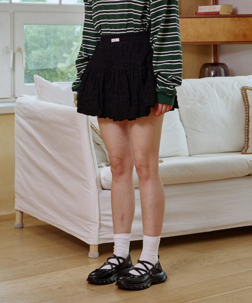 ARI(アリ)の「ANNIE BALLOON SKIRT PANTS / BLACK(スカート・レディース・ブラック・FREE)」の2枚目の写真