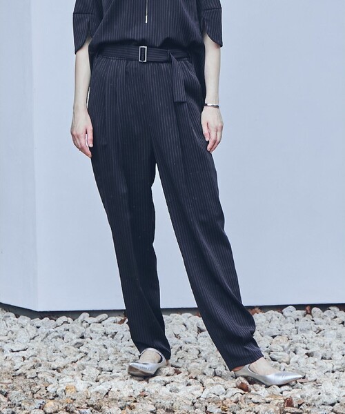 COMME CA（コムサ）の「〔 TALLサイズ 〕 【ブライトリーセットアップ】サテンストライプ パンツ（スラックス・レディース・ブラック/グレー系その他・15号/13号）」の19枚目の写真