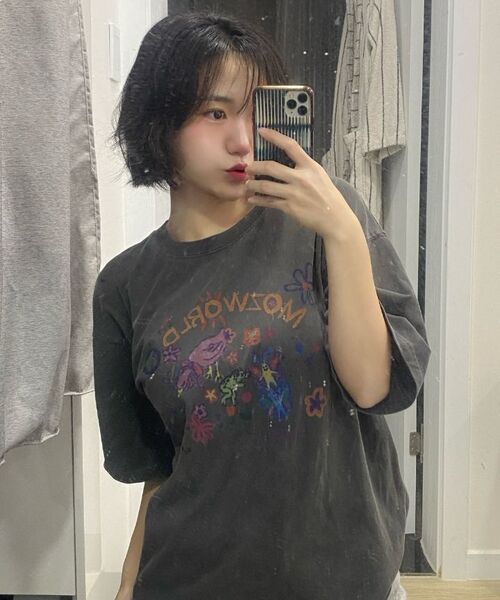MOZMOZ(モズモズ)の「モズワールド オーバーサイズ ピグメント 半袖Tシャツ ベージュ(Tシャツ/カットソー・レディース・その他・M/XL/XXL)」の4枚目の写真