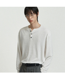 WORK ON BODY OFF（ワークオンボディオフ）の「スリーボタンセミオーバーフィットヘンリーネックロングスリーブ[アイボリー]（Tシャツ/カットソー）」