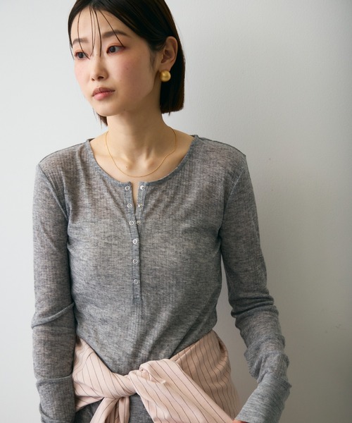 Trish（トリッシュ）の「シアーテレコヘンリーネックプルオーバー（Tシャツ/カットソー・レディース・グレー/アイボリー・FREE）」の18枚目の写真
