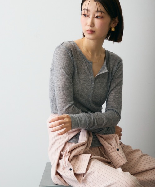 Trish（トリッシュ）の「シアーテレコヘンリーネックプルオーバー（Tシャツ/カットソー・レディース・グレー/アイボリー・FREE）」の20枚目の写真