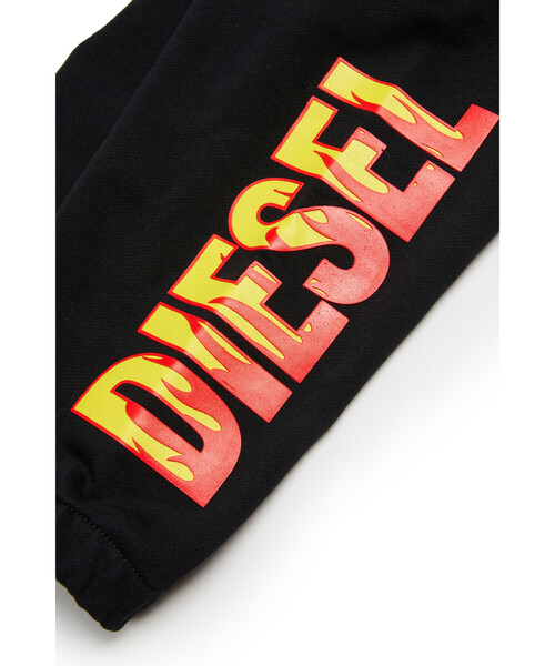 DIESEL(ディーゼル)の「ベビー スウェットパンツ PEFNYB(スウェットパンツ・キッズ・ブラック・12M/36M/18M/24M)」の5枚目の写真