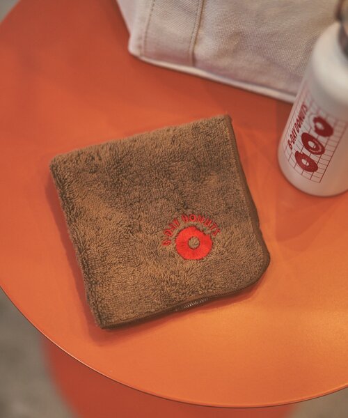 BIRTHDAY BAR(バースデイバー)の「≪BIRTHDAY BARオリジナル≫【B-DAY DONUTS】刺繍タオルハンカチ(ハンカチ/ハンドタオル・レディース・ブラウン/ブルー系その他・0)」の1枚目の写真