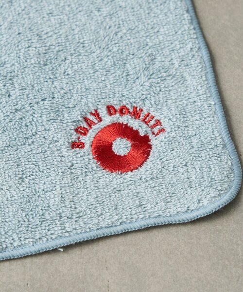 BIRTHDAY BAR(バースデイバー)の「≪BIRTHDAY BARオリジナル≫【B-DAY DONUTS】刺繍タオルハンカチ(ハンカチ/ハンドタオル・レディース・ブラウン/ブルー系その他・0)」の13枚目の写真
