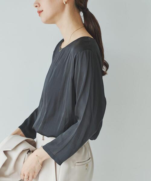 URBAN RESEARCH（アーバンリサーチ）の「ヴィンテージサテンブラウス（シャツ/ブラウス・レディース・オフホワイト/ブラック・FREE）」の17枚目の写真