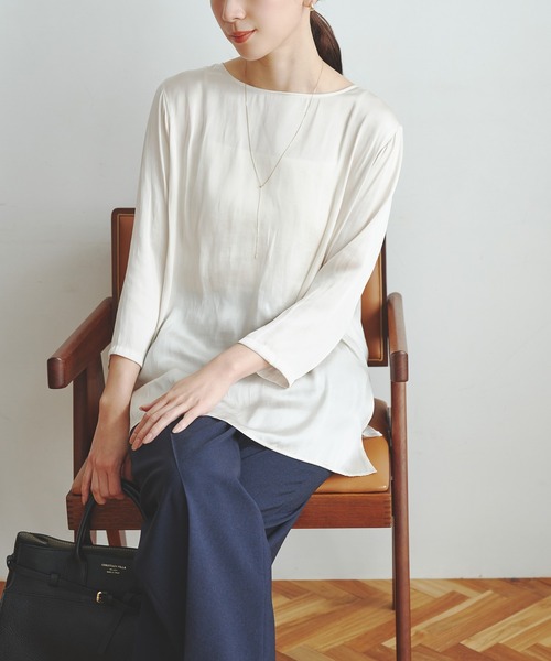URBAN RESEARCH(アーバンリサーチ)の「ヴィンテージサテンブラウス(シャツ/ブラウス・レディース・オフホワイト/ブラック・FREE)」の2枚目の写真