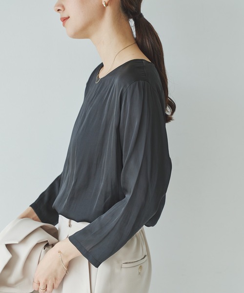 URBAN RESEARCH(アーバンリサーチ)の「ヴィンテージサテンブラウス(シャツ/ブラウス・レディース・オフホワイト/ブラック・FREE)」の13枚目の写真