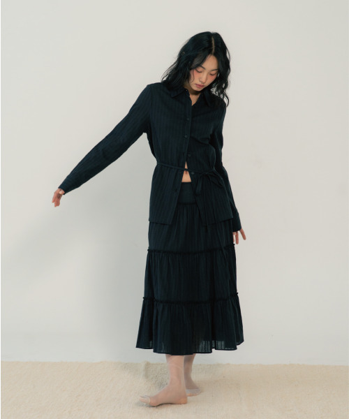 ZIZEMUSEUM(ジゼミュージアム)の「REGULAR FIT BELT SHIRTS (BLACK)(シャツ/ブラウス・レディース・その他・OS)」の2枚目の写真