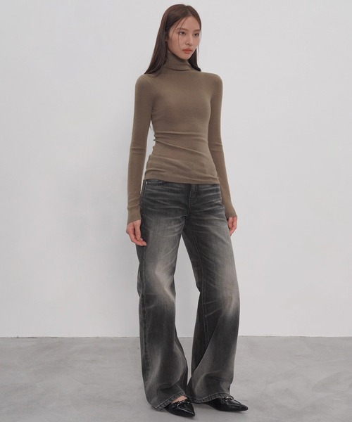 EIGHTHMONTH（エイスマンス）の「ワイドウォッシュデニムEM25a155【EIGHTHMONTH】（デニムパンツ・レディース・スミクロ・L/M/S）」の8枚目の写真