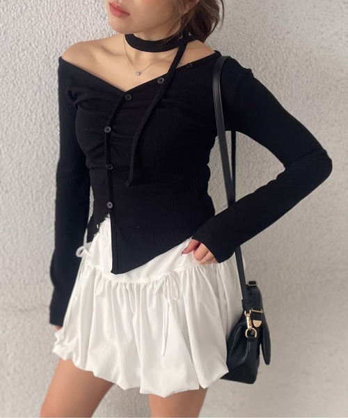 GORGE（ゴージ）の「《チョーカー付き×リブ素材》ショート丈デザインカットソー／秋冬春（Tシャツ/カットソー・レディース・チャコール/アイボリー/ブラック・F）」の2枚目の写真