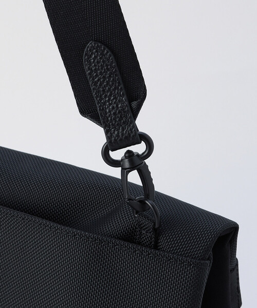 COMME CA MEN(コムサメン)の「【吸水速乾・撥水】【2WAY】CORDURA(R)ナイロンクラッチバッグ(バックパック/リュック・メンズ・ブラック・FREE)」の9枚目の写真