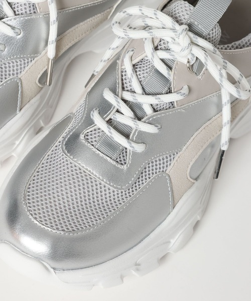 BAYFLOW（ベイフロー）の「[撥水・抗菌消臭]コードライトスニーカー（スニーカー・レディース・グレー/ブラック・MEDIUM/LARGE）」の16枚目の写真