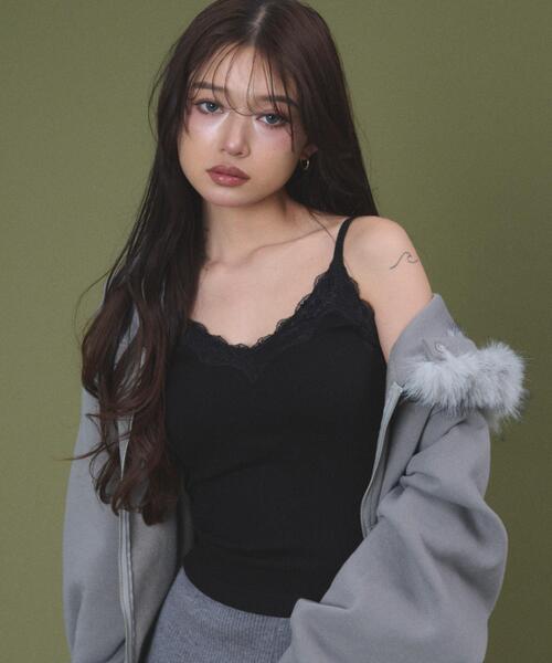 dispark（ディスパーク）の「DISPARK/【26年春夏新作】カップ付き Vネックレースキャミソール（キャミソール・レディース・ホワイト/ブラック・FREE）」の2枚目の写真