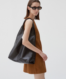VERDEMAR（ベルデマール）の「Italian nappa lambskin Hobo bag_Black（ショルダーバッグ）」