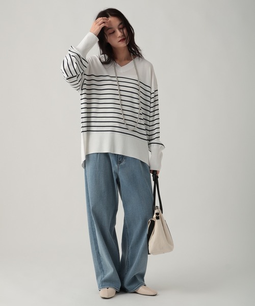 Elura(エルーラ)の「サラサラタッチVネックプルオーバー/643251(Tシャツ/カットソー・レディース・ブラウン/ライトグリーン/レッド/ホワイト×ブラック/ブラック・MEDIUM/LARGE)」の18枚目の写真