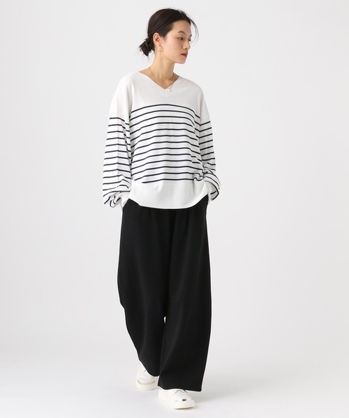 Elura(エルーラ)の「サラサラタッチVネックプルオーバー/643251(Tシャツ/カットソー・レディース・ブラウン/ライトグリーン/レッド/ホワイト×ブラック/ブラック・MEDIUM/LARGE)」の20枚目の写真