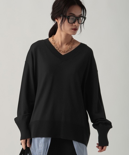 Elura(エルーラ)の「サラサラタッチVネックプルオーバー/643251(Tシャツ/カットソー・レディース・ブラウン/ライトグリーン/レッド/ホワイト×ブラック/ブラック・MEDIUM/LARGE)」の10枚目の写真