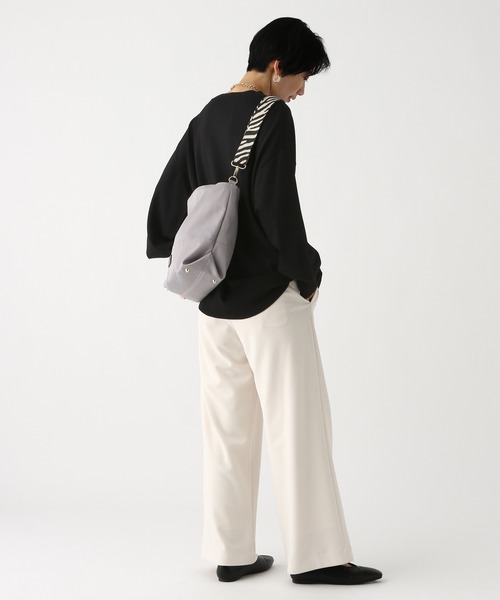 Elura(エルーラ)の「サラサラタッチVネックプルオーバー/643251(Tシャツ/カットソー・レディース・ブラウン/ライトグリーン/レッド/ホワイト×ブラック/ブラック・MEDIUM/LARGE)」の8枚目の写真