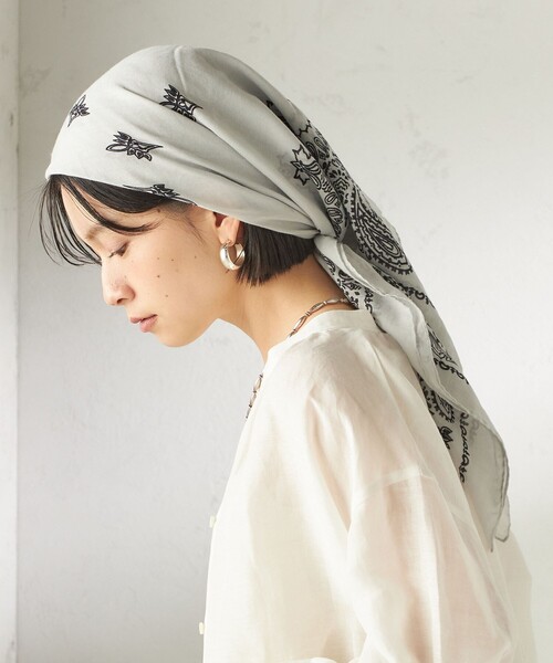 destin（デスティン）の「【一部SHIPS別注】destin: バンダナ カレ 90×90（ストール/ショール・レディース・ベージュ/ライトグレー/ライトブルー/ネイビー・ONE SIZE）」の16枚目の写真