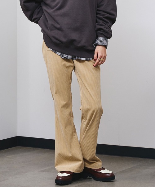 ROSE BUD(ローズバッド)の「CORDUROY FLARE PANTS(その他パンツ・レディース・ベージュ/ブラック・M/S)」の2枚目の写真