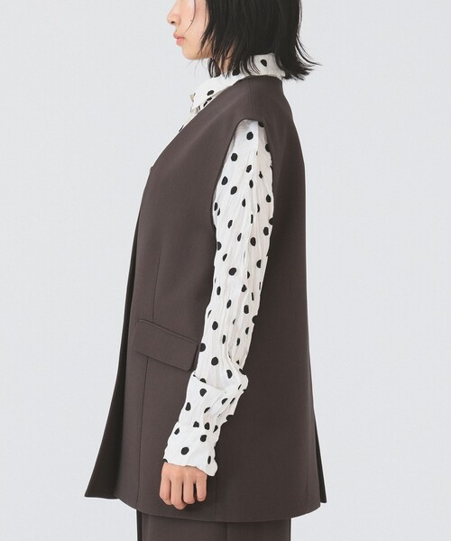 Ray BEAMS（レイビームス）の「2ボタン シングル ノースリーブ ジレ（ベスト・レディース・ブラック/ダークブラウン・0/1）」の21枚目の写真