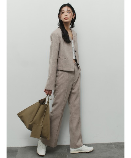 anuans（アニュアンス）の「セミフレアパンツ（スラックス・レディース・ダークネイビー/アイボリー/ベージュ・MEDIUM/SMALL）」の4枚目の写真