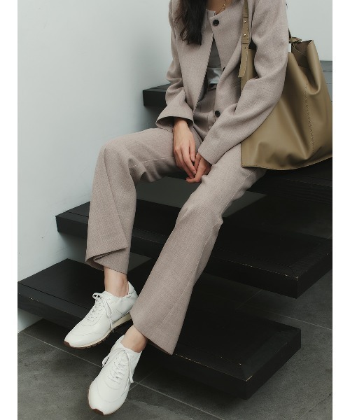 anuans（アニュアンス）の「セミフレアパンツ（スラックス・レディース・ダークネイビー/アイボリー/ベージュ・MEDIUM/SMALL）」の12枚目の写真