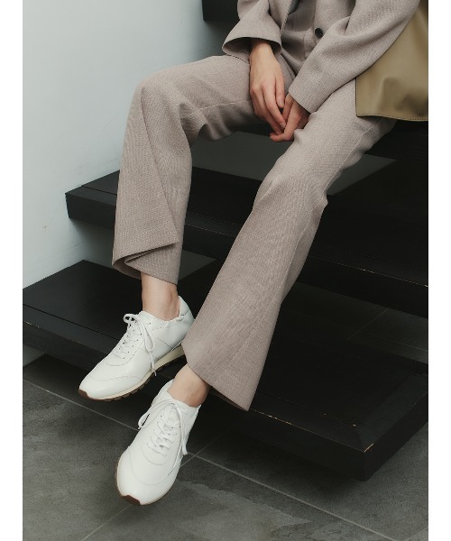 anuans（アニュアンス）の「セミフレアパンツ（スラックス・レディース・ダークネイビー/アイボリー/ベージュ・MEDIUM/SMALL）」の13枚目の写真