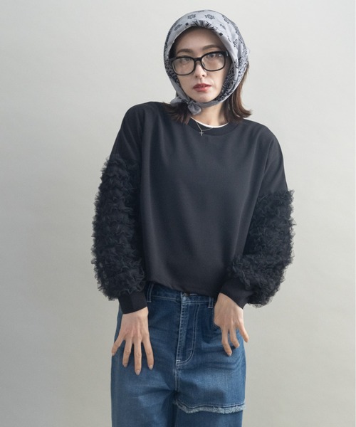 lodie(ロディ)の「チュール袖 デザイン プルオーバー(Tシャツ/カットソー・レディース・オフホワイト/ブラック・FREE)」の10枚目の写真