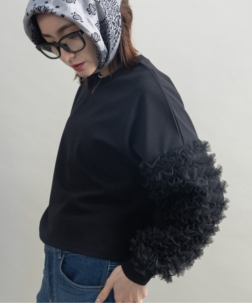 lodie(ロディ)の「チュール袖 デザイン プルオーバー(Tシャツ/カットソー・レディース・オフホワイト/ブラック・FREE)」の14枚目の写真