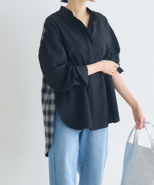 Pillini(ピリーニ)の「バックチェックドッキングシャツ(シャツ/ブラウス・レディース・オフホワイト/ブラック・FREE)」の2枚目の写真