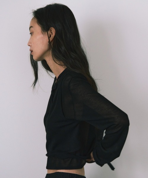 kiehtova（キエトヴァ）の「【kiehtova】LAYERED SHEER CROSS CARDIGAN/レイヤードシアークロスカーディガン（カーディガン/ボレロ・レディース・ホワイト/ブラック/ブラウン・FREE）」の4枚目の写真