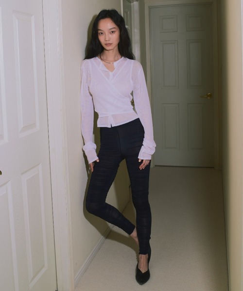 kiehtova（キエトヴァ）の「【kiehtova】LAYERED SHEER CROSS CARDIGAN/レイヤードシアークロスカーディガン（カーディガン/ボレロ・レディース・ホワイト/ブラック/ブラウン・FREE）」の8枚目の写真