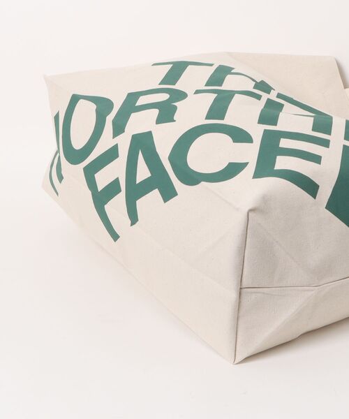 THE NORTH FACE(ザノースフェイス)の「【THE NORTH FACE/ザ ノースフェイス】ランプトートL(トートバッグ・メンズ・ブラック/レッド/グリーン/イエローゴールド/ブルー・FREE)」の7枚目の写真