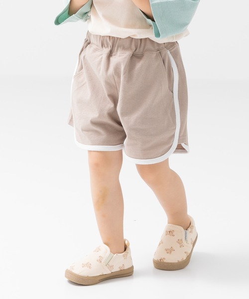 chil2（チルツー）の「綿100％ パイピングショートパンツ（その他パンツ・キッズ・ブラック/ベージュ/ミント/ブラウン/ラベンダー/チャコールグレー/スモークピンク/サックスブルー・140cm/130cm/120cm/110cm/100cm/90㎝/80ｃｍ/150cm）」の4枚目の写真