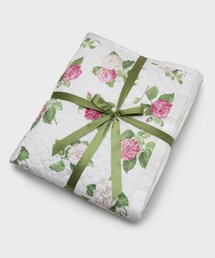 LAURA ASHLEY（ローラアシュレイ）の「カミール柄 キルトマルチカバー 250×200cm（寝具）」