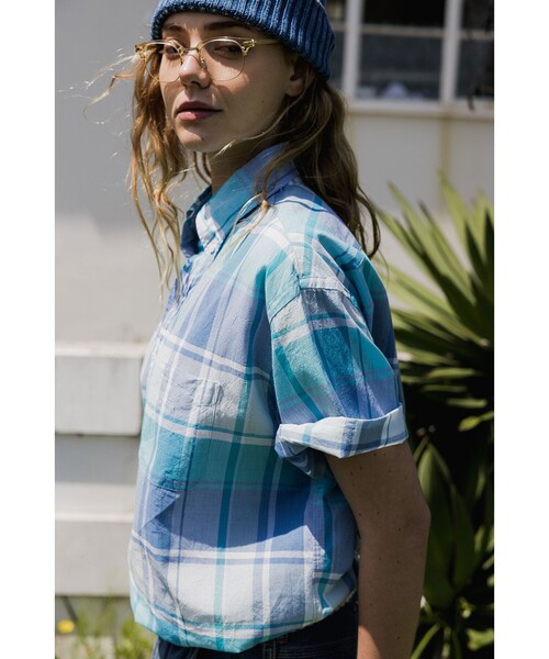 BEAMS PLUS(ビームスプラス)の「B.D. Pullover Classic-fit Madras(シャツ/ブラウス・メンズ・ブルー/グリーン/ブラウン・MEDIUM/LARGE/X-LARGE/SMALL)」の4枚目の写真