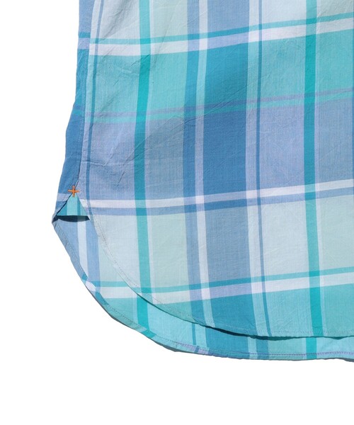 BEAMS PLUS(ビームスプラス)の「B.D. Pullover Classic-fit Madras(シャツ/ブラウス・メンズ・ブルー/グリーン/ブラウン・MEDIUM/LARGE/X-LARGE/SMALL)」の11枚目の写真