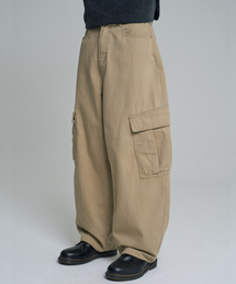 MOOVN（ムブン）の「カーブドワイドカーゴパンツベージュ（その他パンツ）」