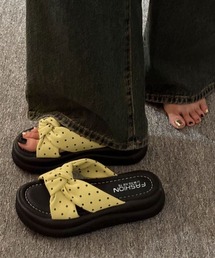 Miniministore（ミニミニストア）の「ドット柄クロスリボン厚底サンダル美脚脚長（サンダル）」