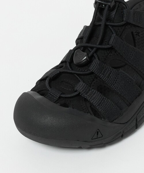 KEEN(キーン)の「【WEB限定】<KEEN>ニューポート エイチツー サンダル(サンダル・レディース・ブラック・23cm/24cm/23.5cm/24.5cm)」の11枚目の写真