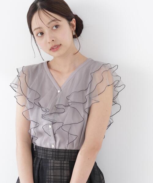 PROPORTION BODY DRESSING（プロポーションボディドレッシング）の「チュールラッフルブラウス / 1216110400（シャツ/ブラウス・レディース・ピンク/グレー/オフホワイト・SMALL/MEDIUM）」の2枚目の写真