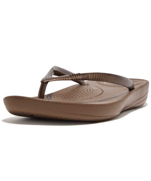 fitflop(フィットフロップ)の「iQushion ERGONOMIC FLIP-FLOPS / エルゴノミック フリップフロップス(サンダル・レディース・ゴールド/ブラック/シルバー/ブロンズ/ベージュ・US5/US6/US8/US7)」の12枚目の写真