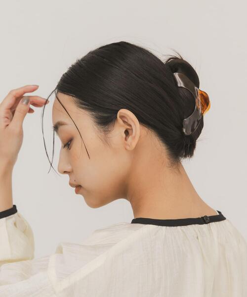 KBF（ケイビーエフ）の「ラウンドバンスクリップ（バレッタ/ヘアクリップ・レディース・グリーン/ブラウン・ONE）」の10枚目の写真