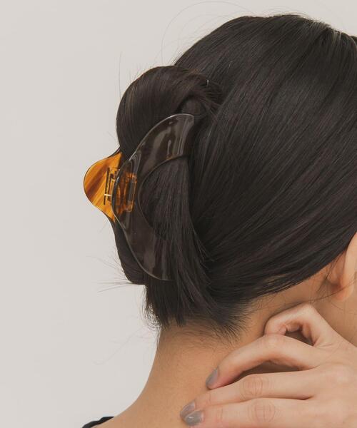 KBF（ケイビーエフ）の「ラウンドバンスクリップ（バレッタ/ヘアクリップ・レディース・グリーン/ブラウン・ONE）」の13枚目の写真