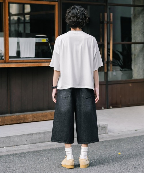 Rocky Monroe(ロッキーモンロー)の「ケミカルウォッシュ オーバーダイ ワイドデニムハーフショートパンツ(デニムパンツ・メンズ・ブラウン/ケミカルウォッシュ/ライトブラック/パープル/インディゴブルー/ブラック/ワンウォッシュ・M/L/XL)」の8枚目の写真